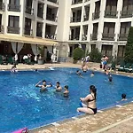 15 Sea Grace Apartment *