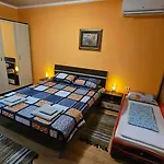 15 Sea Grace Apartment Slantschew brjag